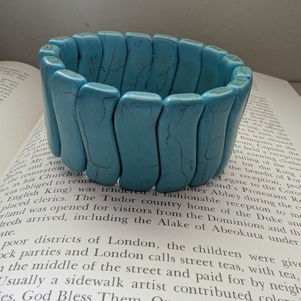 Turquoise Large Stretch Bracelet - Picture 6 of 8